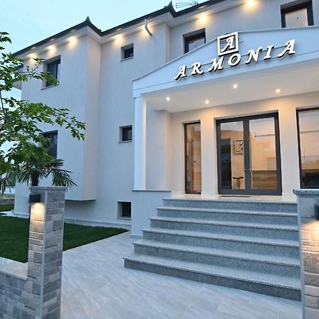 Armonia Luxury Suites Vrasná Exteriér fotografie